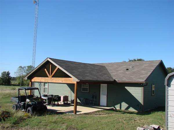 438 Hogan, Whitesboro, TX 76273