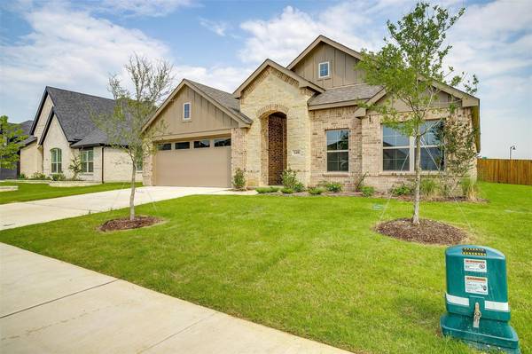 Waxahachie, TX 75165,148 half moon Drive