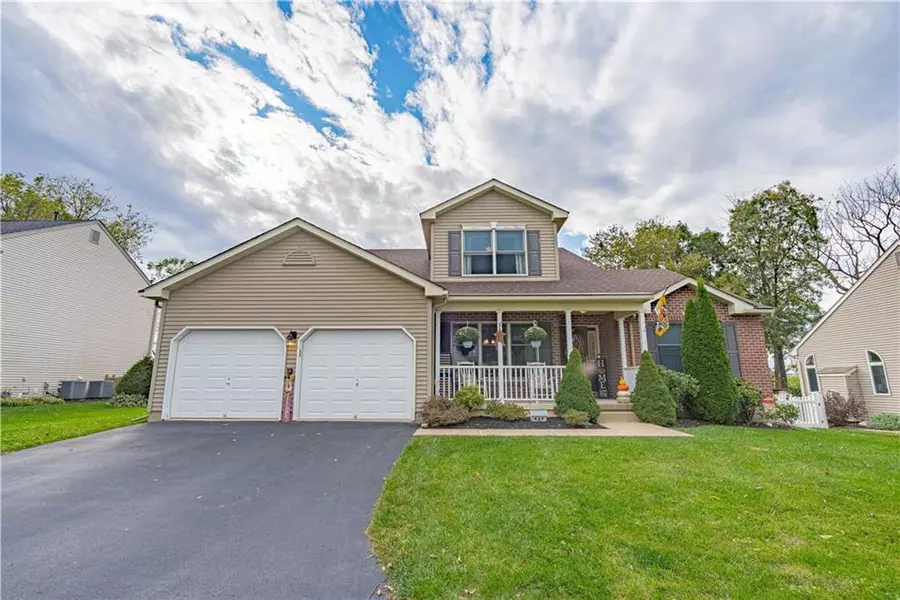 26 Country Side Court, Palmer Twp, PA 18045