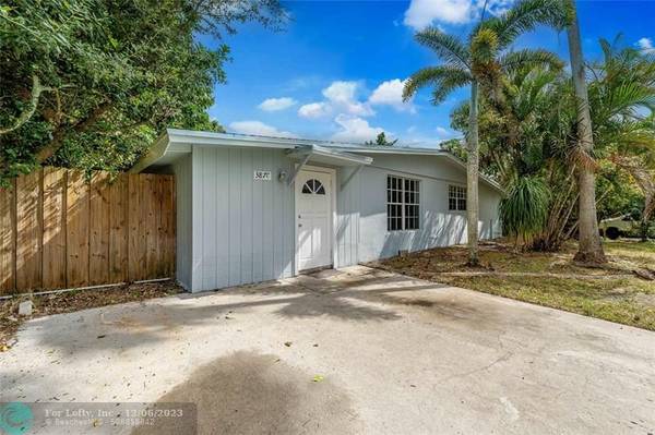 3870 SW 61st Ave,  Davie,  FL 33314