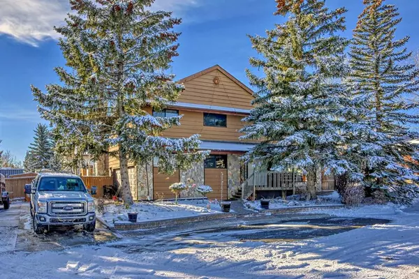 Calgary, AB T3B 4T5,251 Silvergrove PL NW