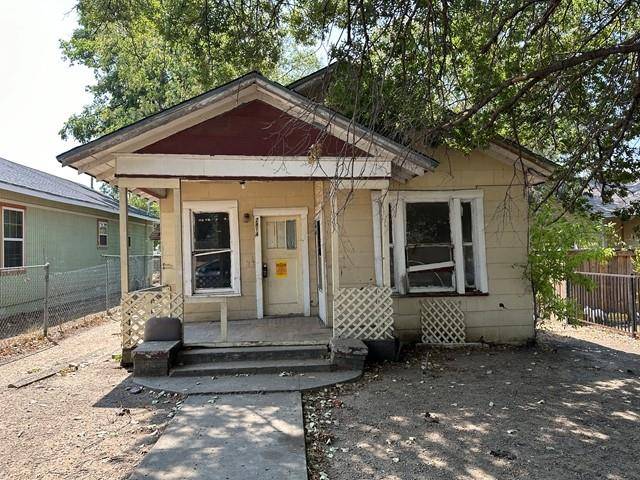 2814 Avenue E, Fort Worth, TX 76105