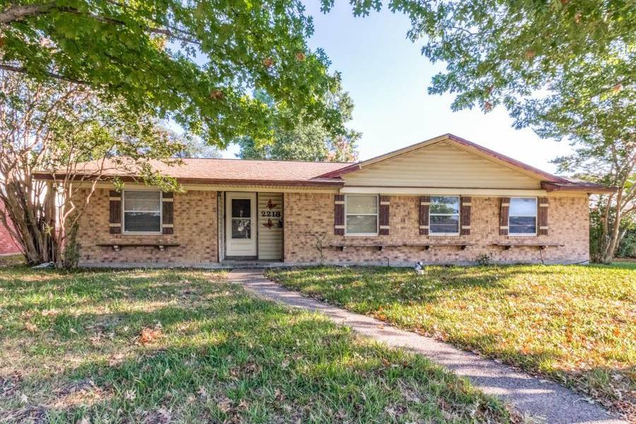 2218 Aloha Drive, Mesquite, TX 75150