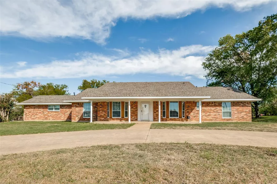 704 W End Street, Terrell, TX 75160