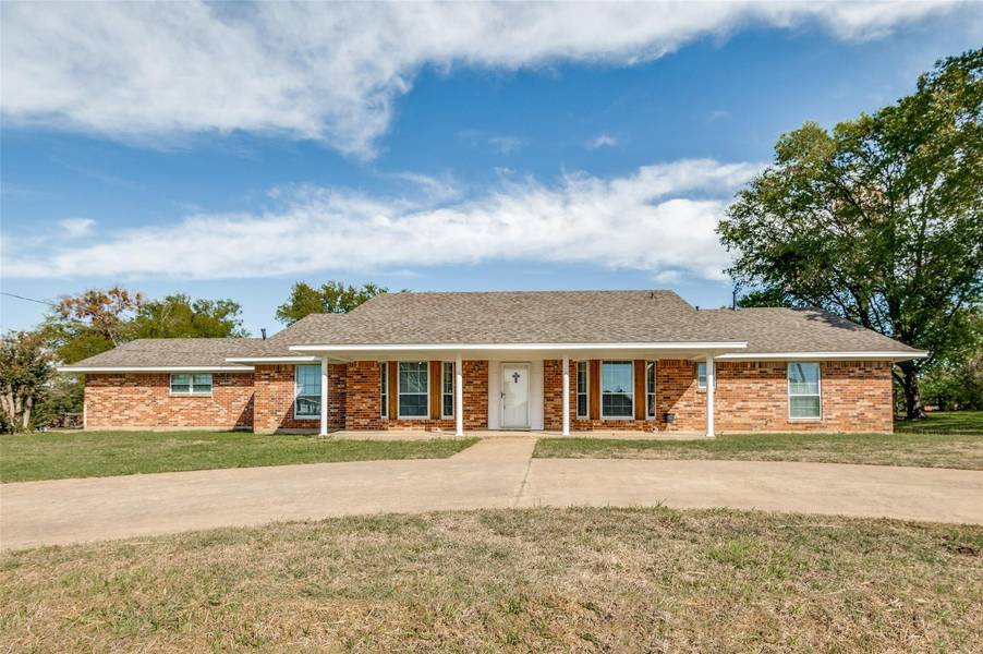 704 W End Street, Terrell, TX 75160