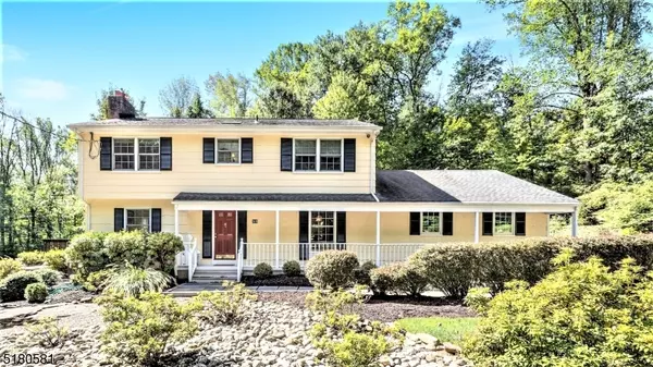 50 Corey Ln, Watchung Boro, NJ 07069