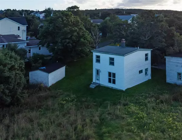 17 Fleming's Hill, Torbay, NL A1K 1B2