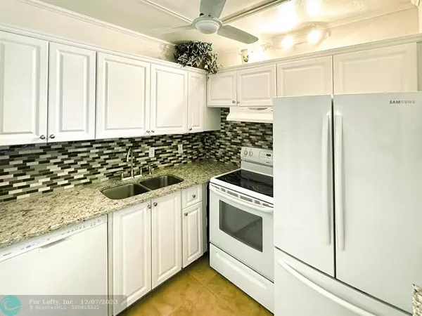 Deerfield Beach, FL 33442,206 Ellesmere E  #206