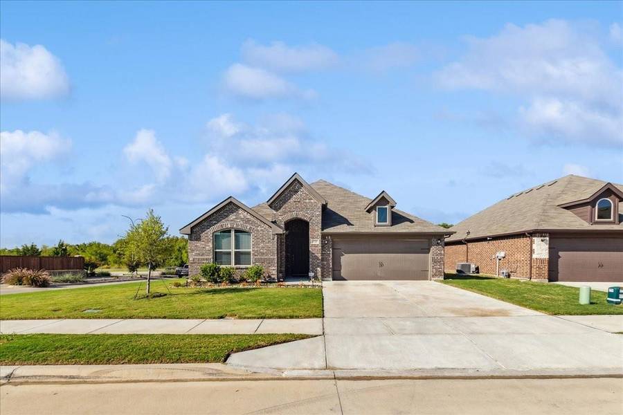 5725 Broad Bay Lane, Fort Worth, TX 76179