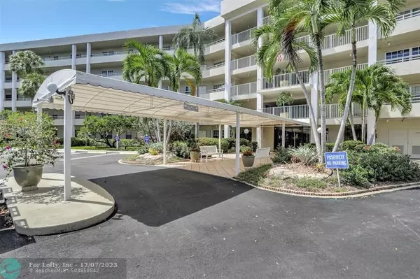 Pompano Beach, FL 33069,805 Cypress Blvd  #108