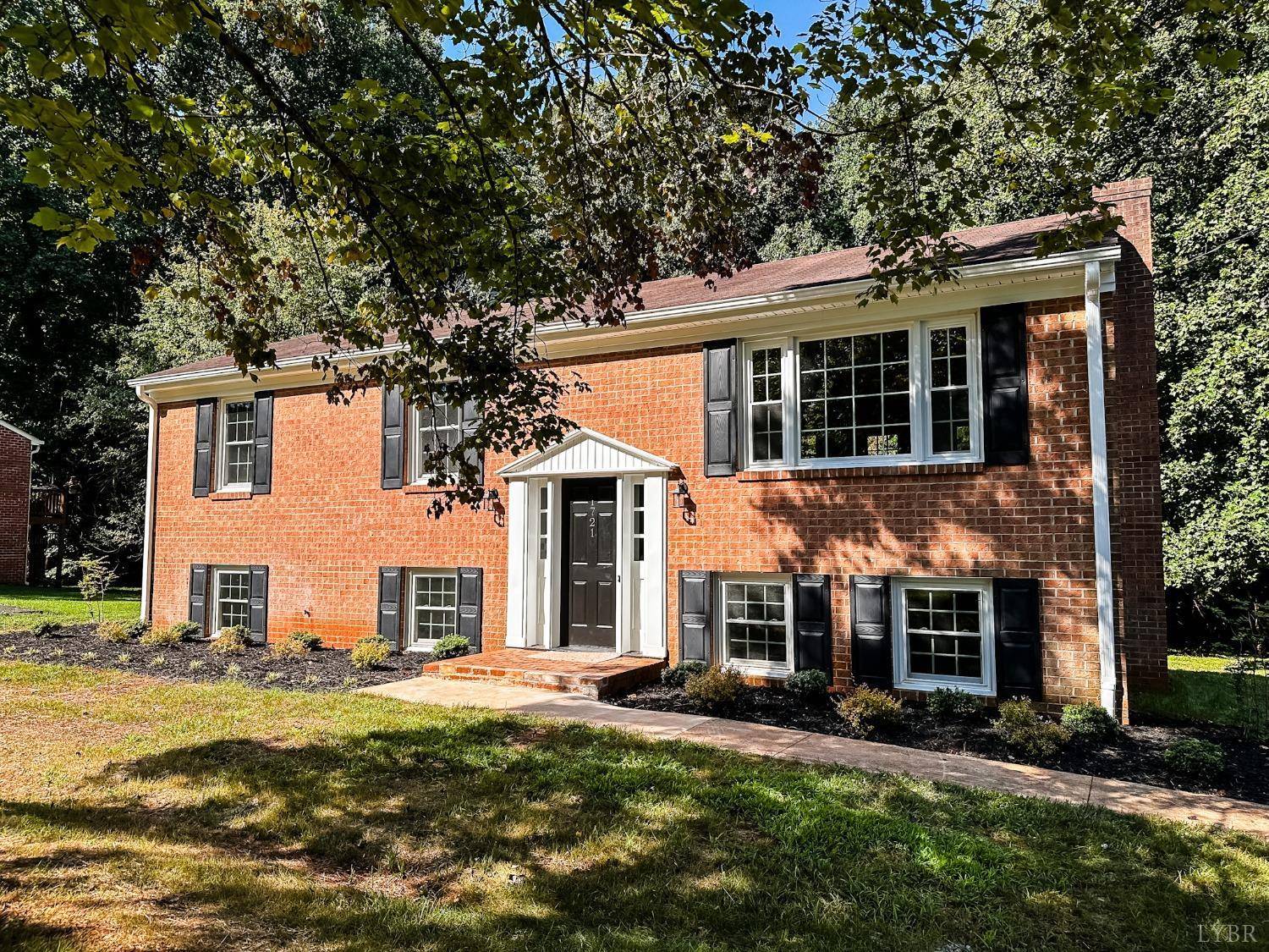 1721 Heritage CIR, Lynchburg, VA 24502