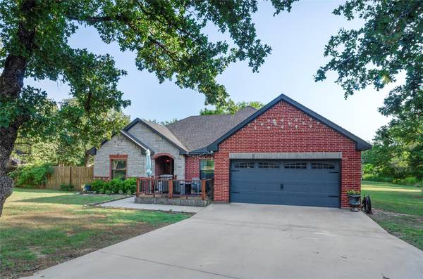 109 Cooper Court, Runaway Bay, TX 76426