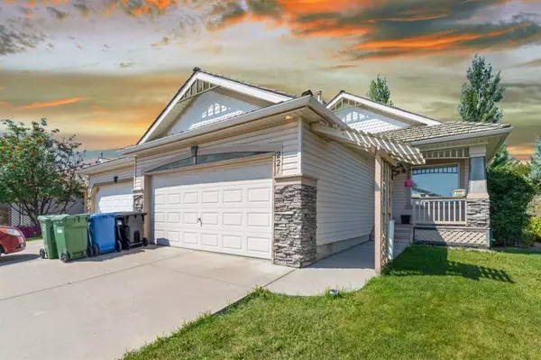 Calgary, AB T2X 3N2,221 Chaparral Villas SE