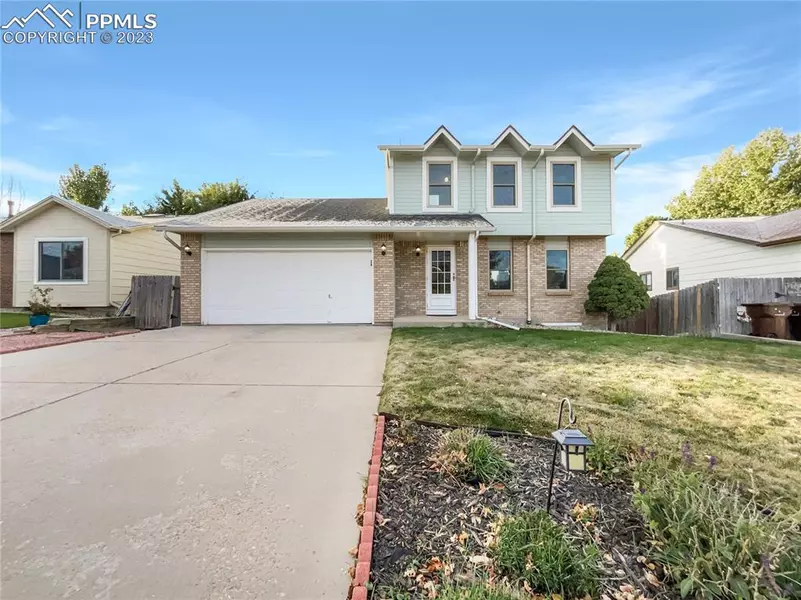 975 Harbourne ST, Colorado Springs, CO 80911