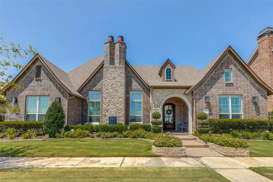 1307 Black Walnut Lane, Arlington, TX 76005