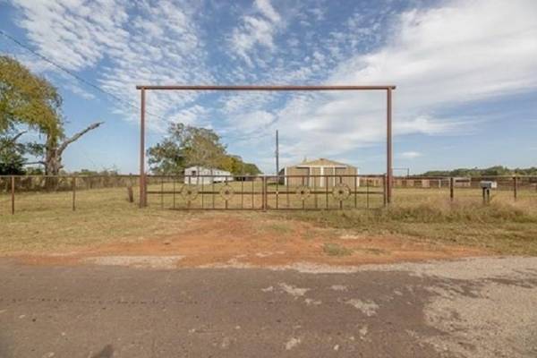 346 County Rd 4724,  New Summerfield,  TX 75780