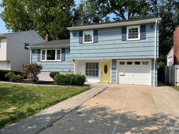 28 Country Club Ln, Elizabeth City, NJ 07208