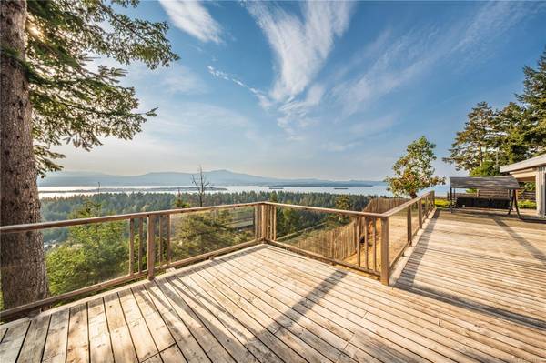 Gabriola Island, BC V0R 1X2,921 Pat Burns Ave