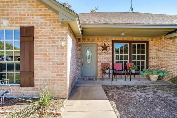 Granbury, TX 76049,3935 Country Meadows Road