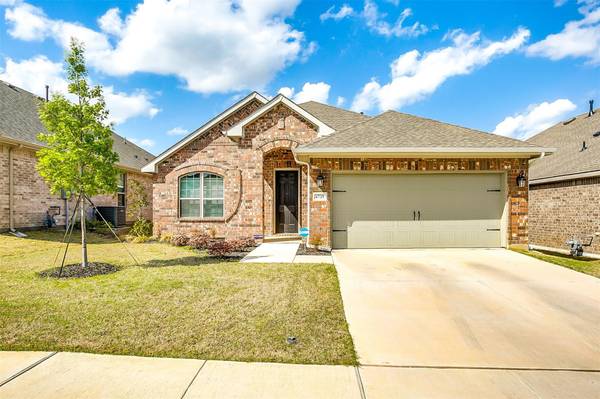 4739 Bluffview Drive, Haltom City, TX 76137