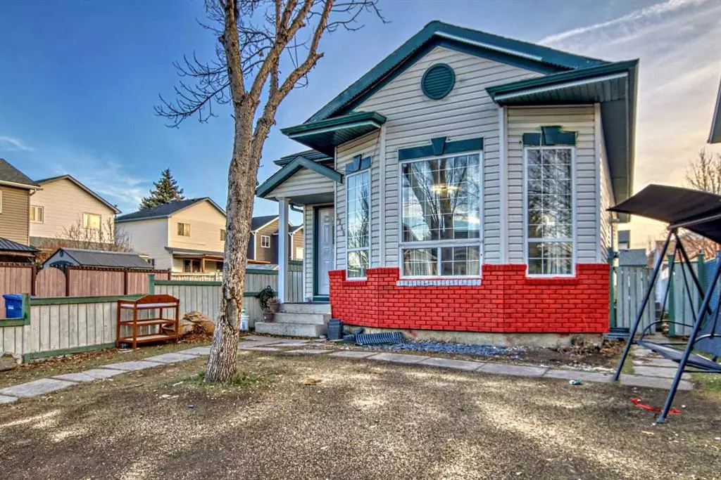 Calgary, AB T3J3R4,5249 MARTIN CROSSING DR NE