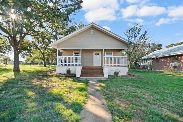 704 E 20th Street, Cisco, TX 76437