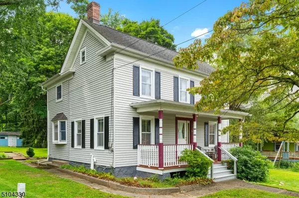 31 Main St, Califon Boro, NJ 07830