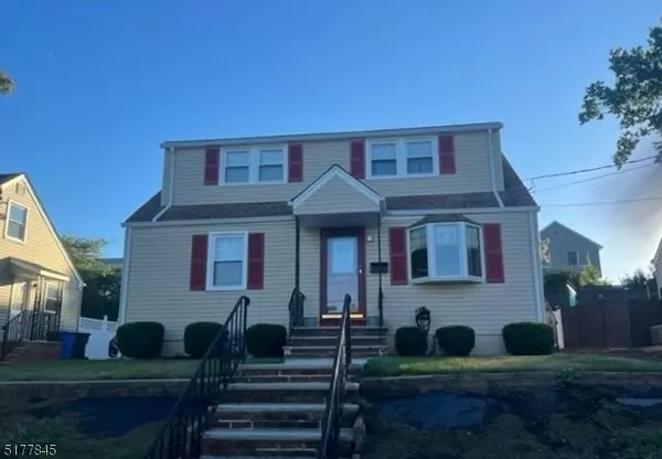 109 Strawberry Hill Ave, Woodbridge Twp., NJ 07095