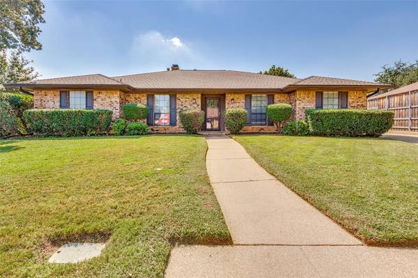 3816 Danbury Drive, Arlington, TX 76016