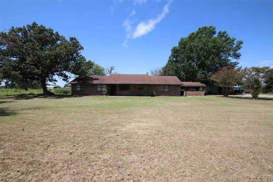 249 Rs County Road 3417, Emory, TX 75440