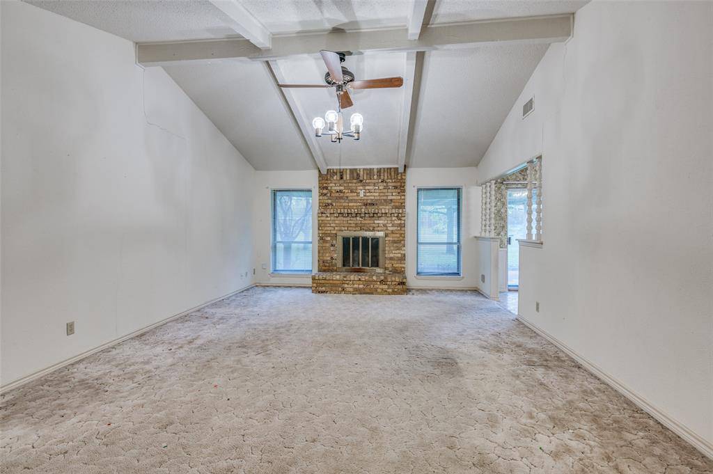 Desoto, TX 75115,201 Stardust Lane