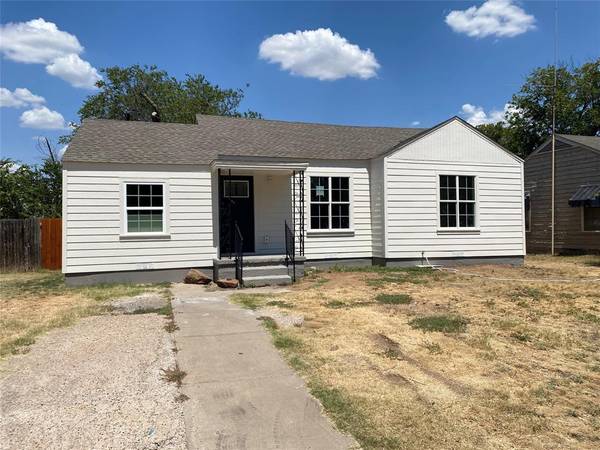 2412 Vine Street, Brownwood, TX 76801