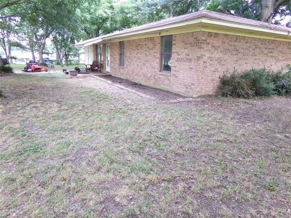 6300 County Road 4044, Kemp, TX 75143