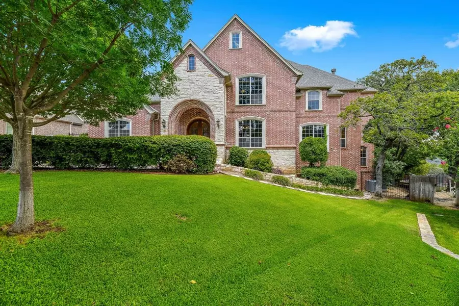 2802 Crestridge Court, Grapevine, TX 76051