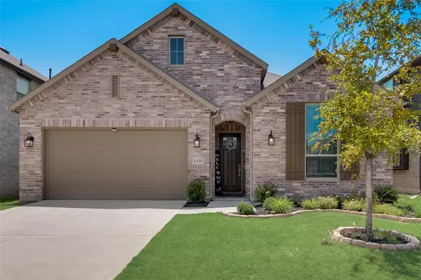 1328 Kingbird Drive, Little Elm, TX 75068