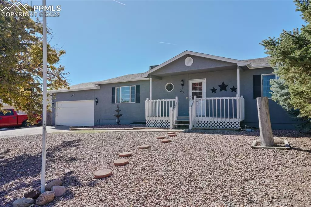 Pueblo, CO 81007,231 S Caddoa DR