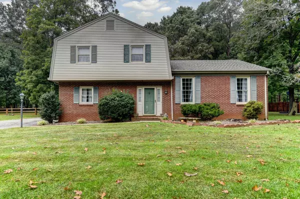 303 Jane Randolph ST, Forest, VA 24551