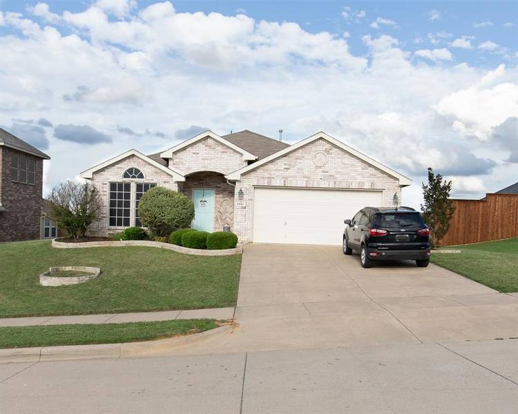 1141 Hidden Meadow Drive, Burleson, TX 76028