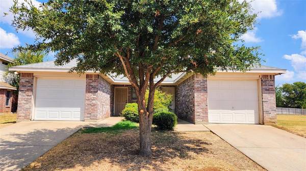 517 Mast Court, Crowley, TX 76036