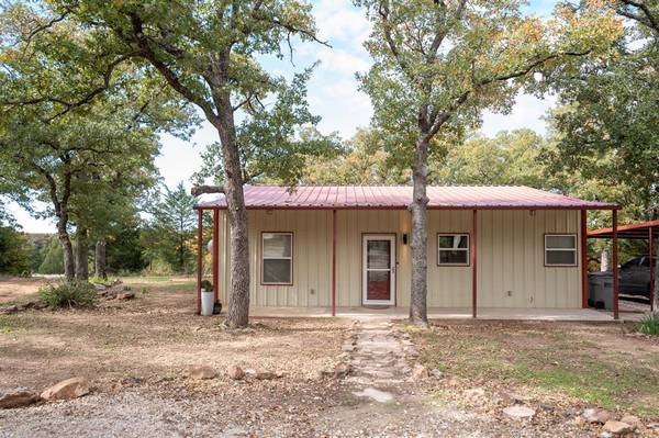 354 Meadow Lark Lane, Bowie, TX 76230