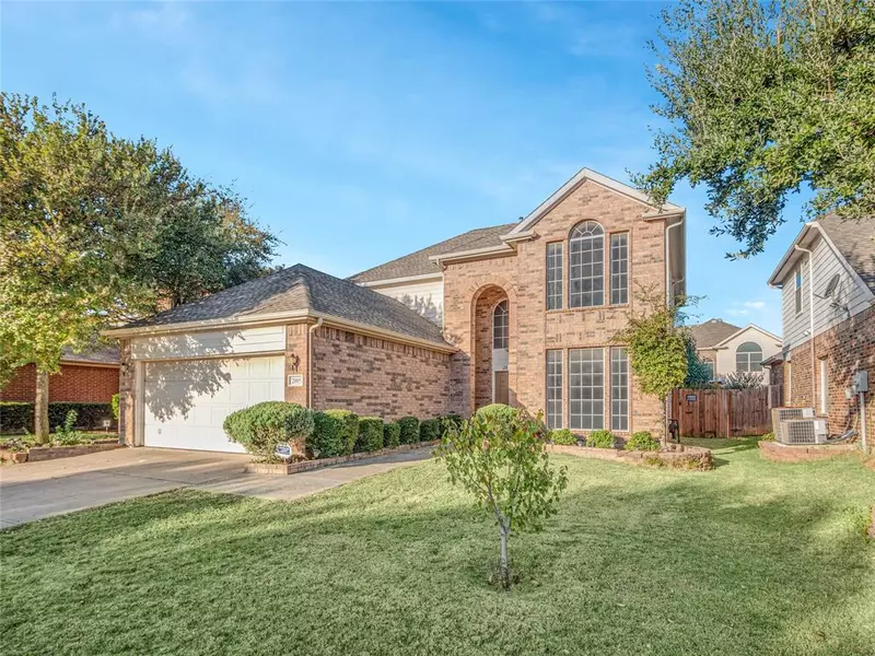 2005 Oak Timber Drive, Bedford, TX 76021