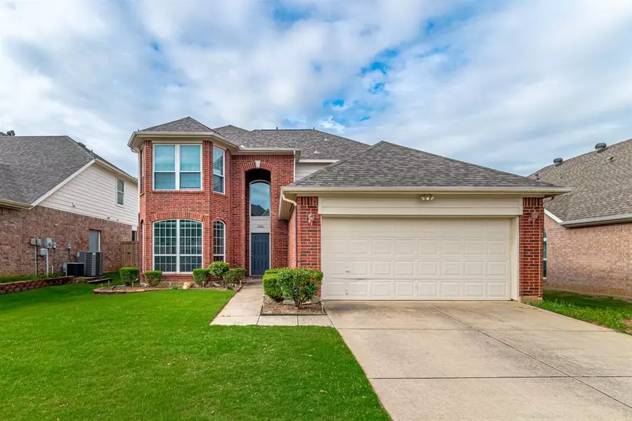 3808 Oak Leaf Lane, Bedford, TX 76021