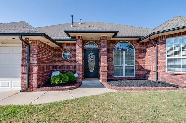 11005 Sheffield Street, Midwest City, OK 73130