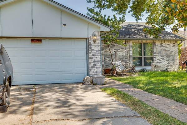 3629 Rialto Way, Grand Prairie, TX 75052