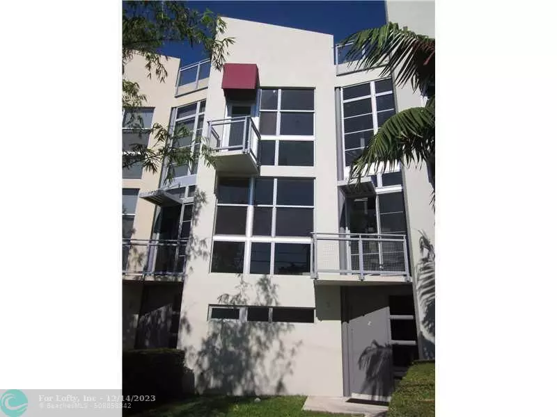 Fort Lauderdale, FL 33316,721 SE 12th Ct  #3