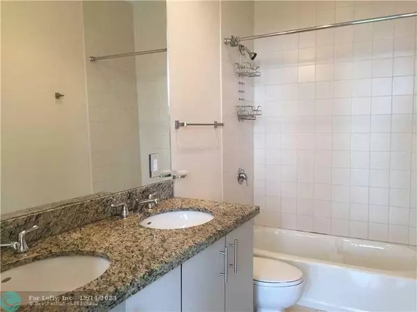 Fort Lauderdale, FL 33316,721 SE 12th Ct  #3