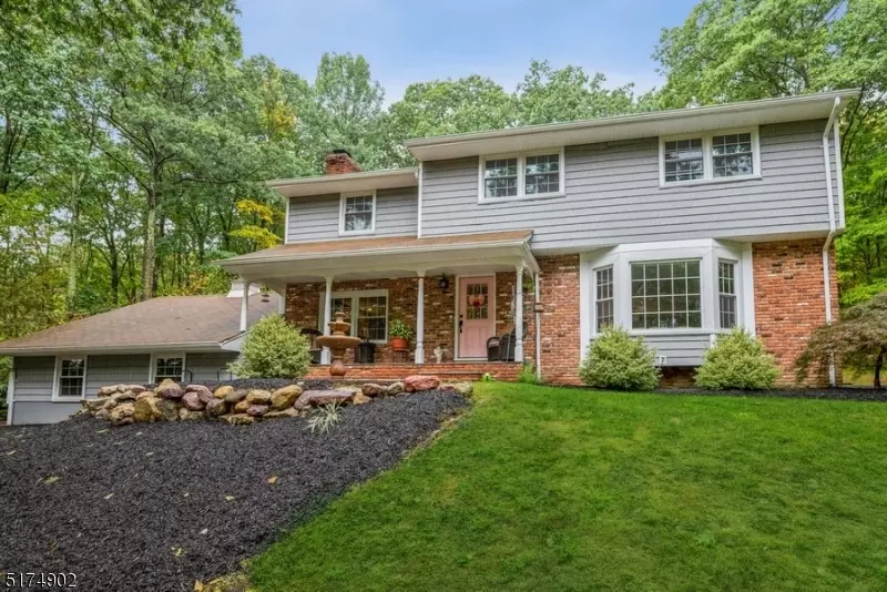 64 Green Hill Rd, Kinnelon Boro, NJ 07405