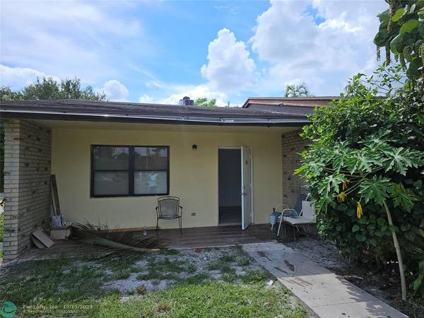 4937 Freedom Cir,  Unincorporated Pb County,  FL 33461