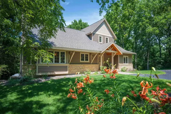 1 Champlain Court, Galena, IL 61036