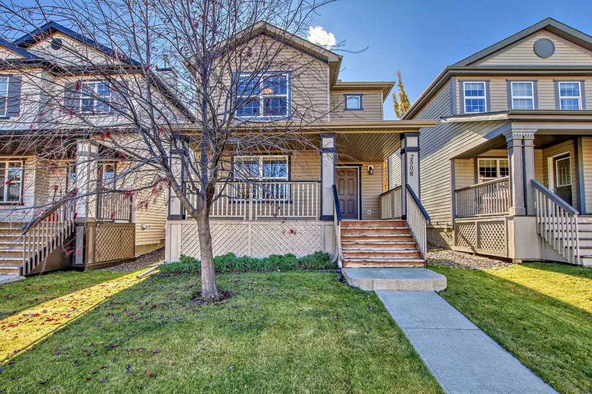 Airdrie, AB T4B 3N1,2508 Sagewood CRES SW